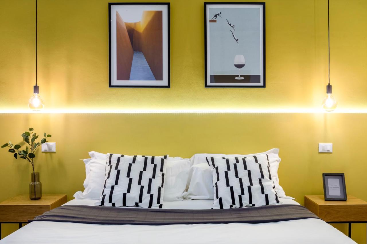 Elegante Appartamento Vicino Alla Stazione - Gold Triëst Buitenkant foto